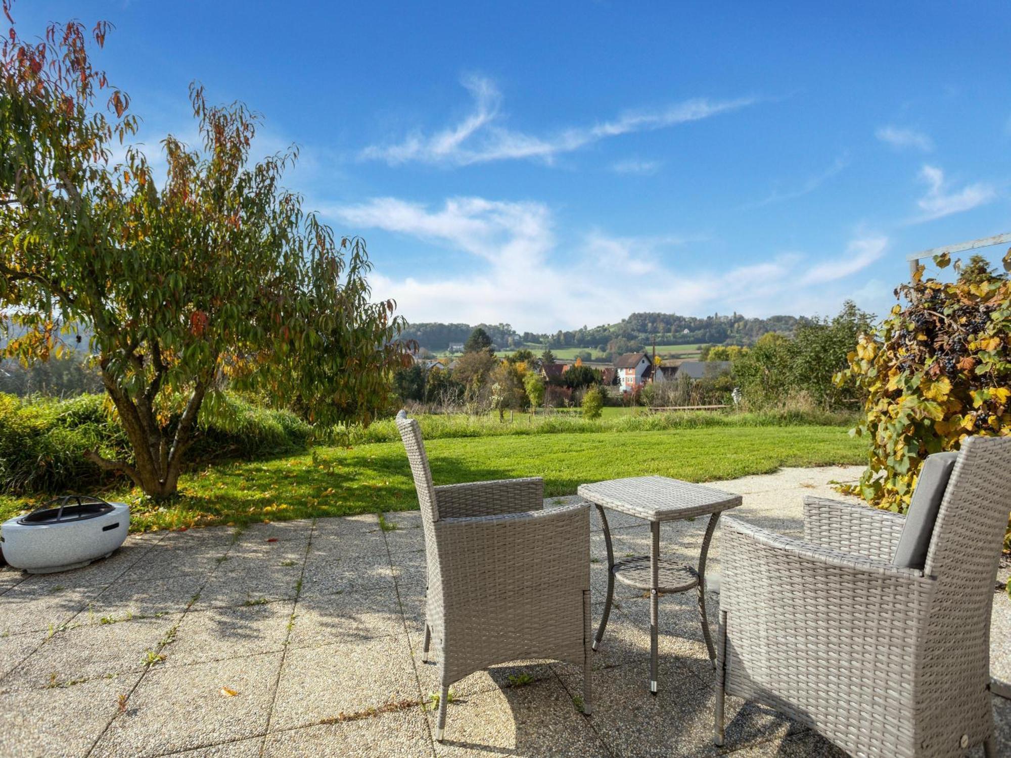 Ferienwohnungen Und Appartements Im Idyllischen Vierkanthof, Gruppenurlaube Loipersdorf bei Fuerstenfeld Exterior photo